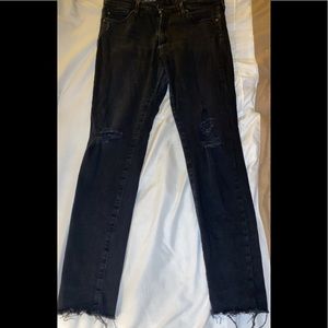 Like new Black AG mid rise legging ankle jean
